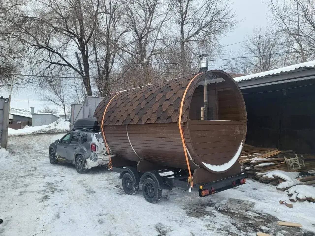 Баня-бочка 3.5м на двухосном прицепе в Самаре — внешний вид