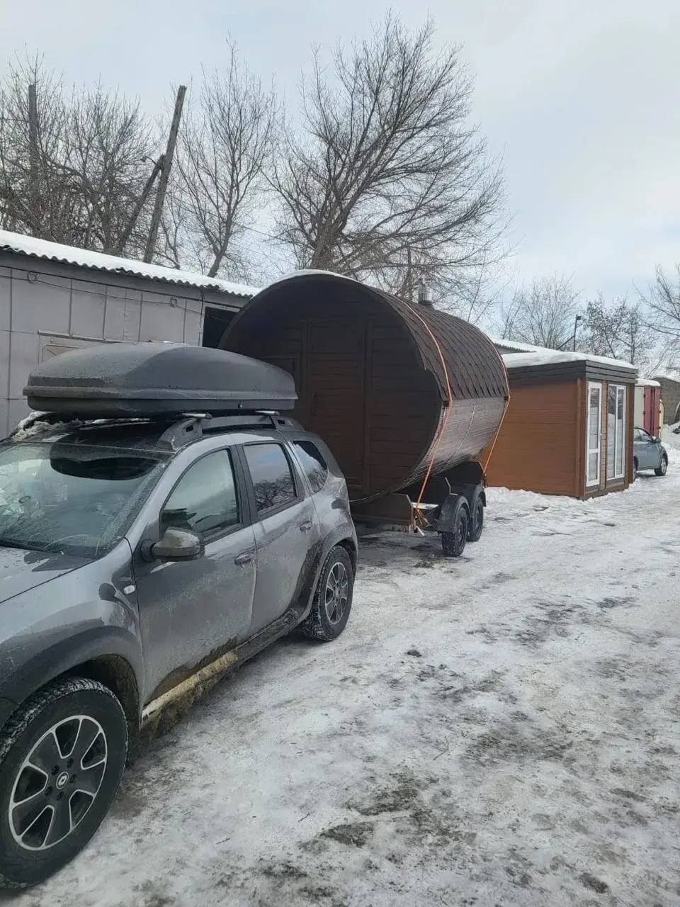 Баня-бочка 3.5м на двухосном прицепе в Самаре — внешний вид